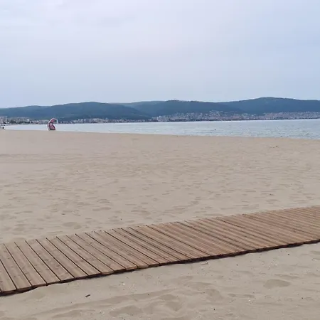 16 - Rainbow Complex サニービーチ