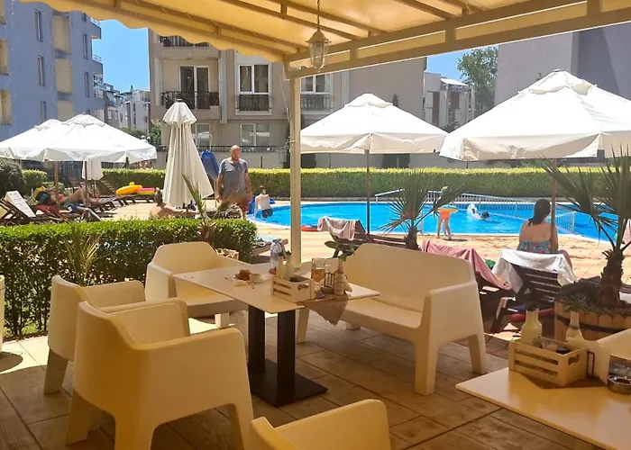 16 - Rainbow Complex شقة